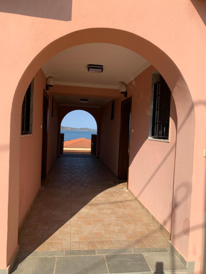 Yulia Guest House Ouranoupoli Exterior photo