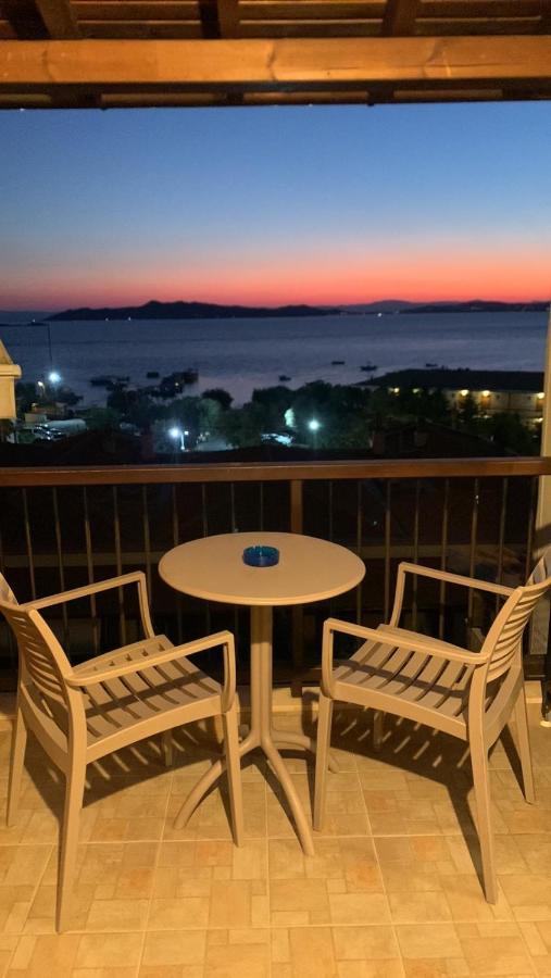 Yulia Guest House Ouranoupoli Exterior photo